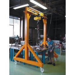 YALE TD Moveable gantry crane